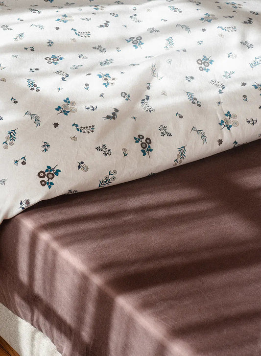 Lily plain chocolate brown fitted sheet in cotton and TENCEL™ Lyocell