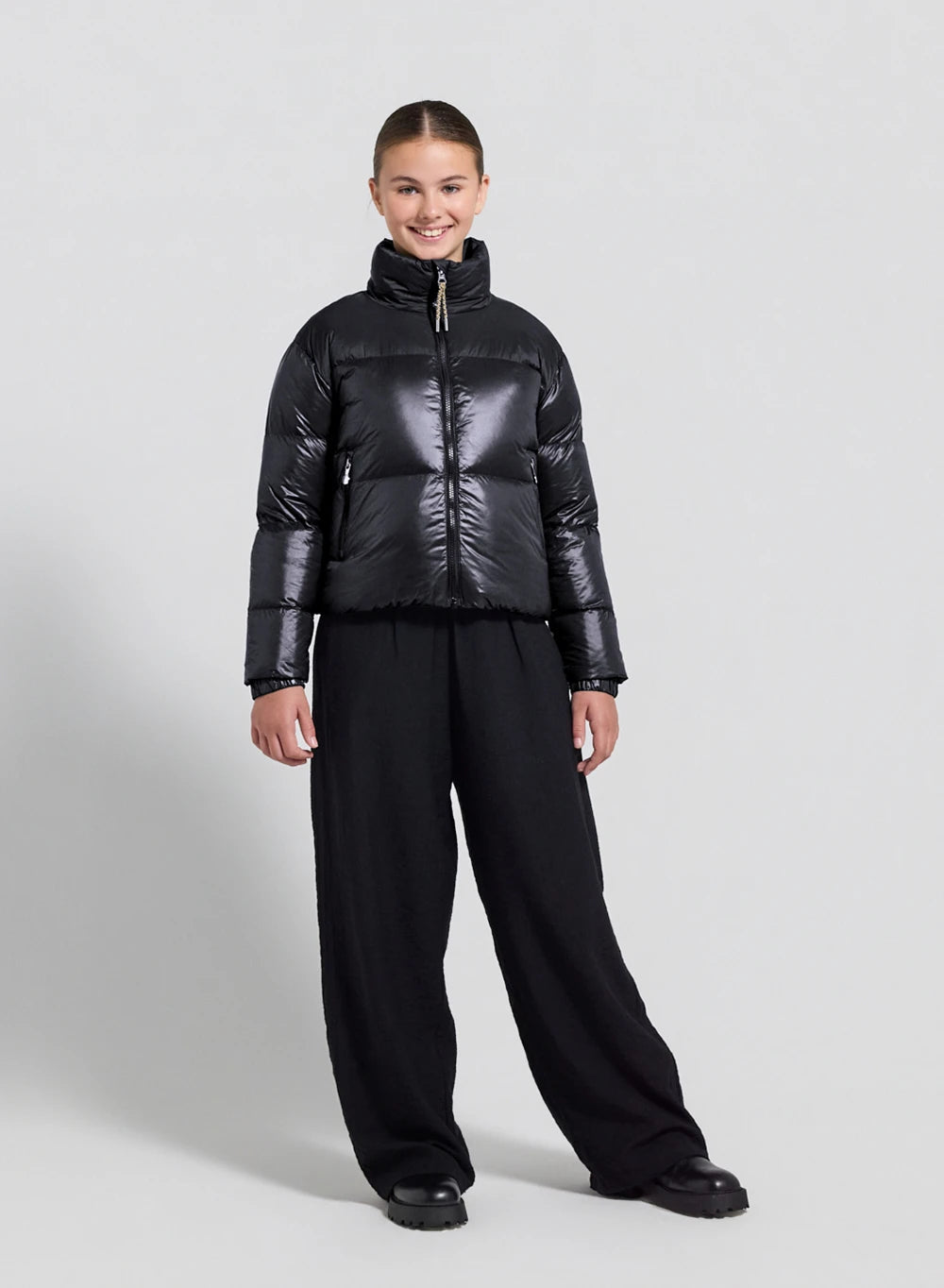 Shiny down jacket for girls Pyrenex Goldin black