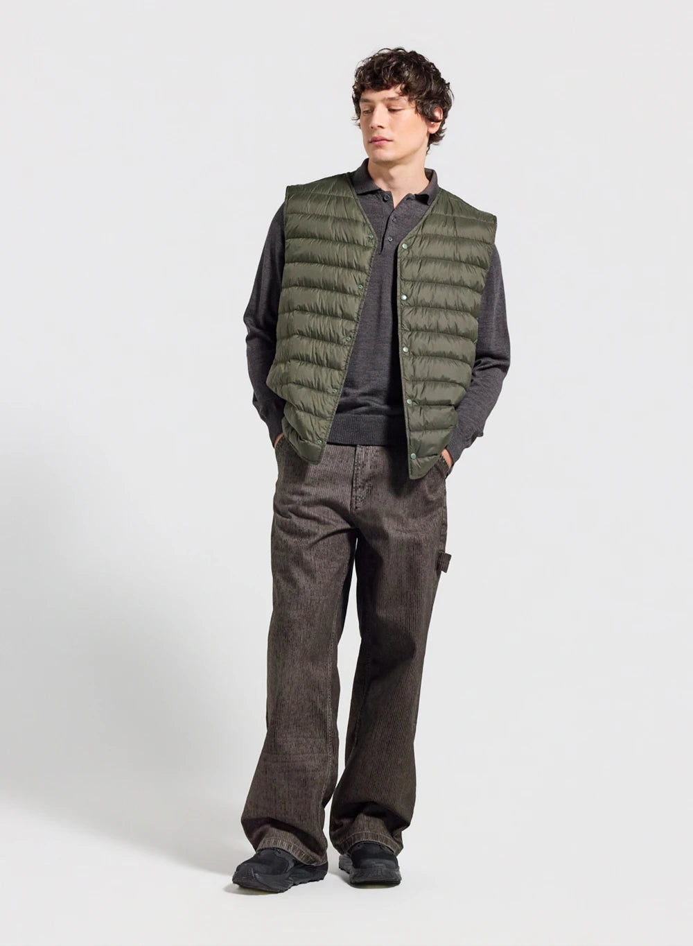 Men's sleeveless Pyrenex Elgor down jacket in dark khaki