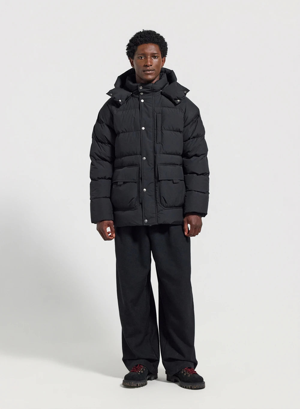 Men's winter down jacket in natural down Pyrenex Voyager black