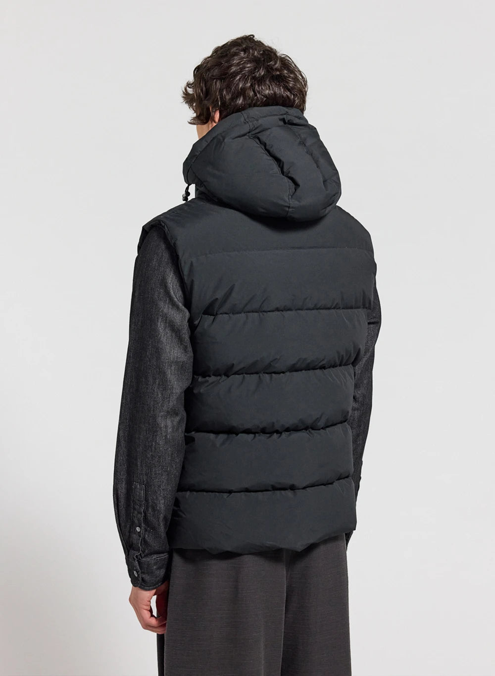 Pyrenex Spoutnic sleeveless down jacket with removable hood, black