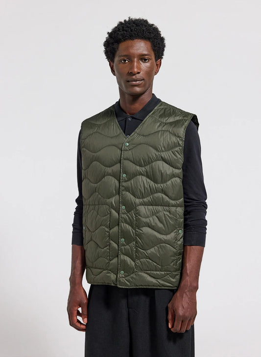 Pyrenex Handy Vest ultra-lightweight sleeveless men's down jacket in khaki green