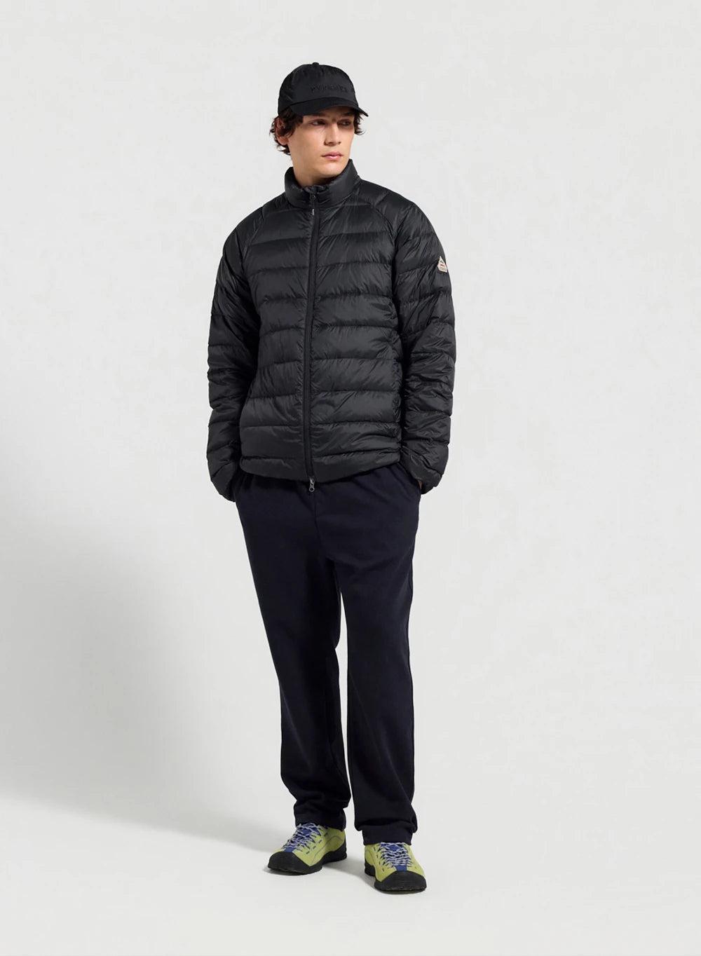 Ultra-lightweight down gilet Pyrenex Guzet SC black