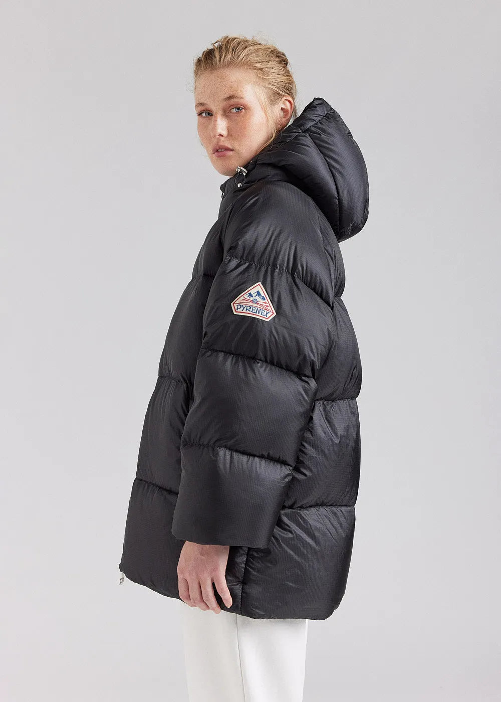 Pyrenex Sten unisex hooded ripstop down jacket in black