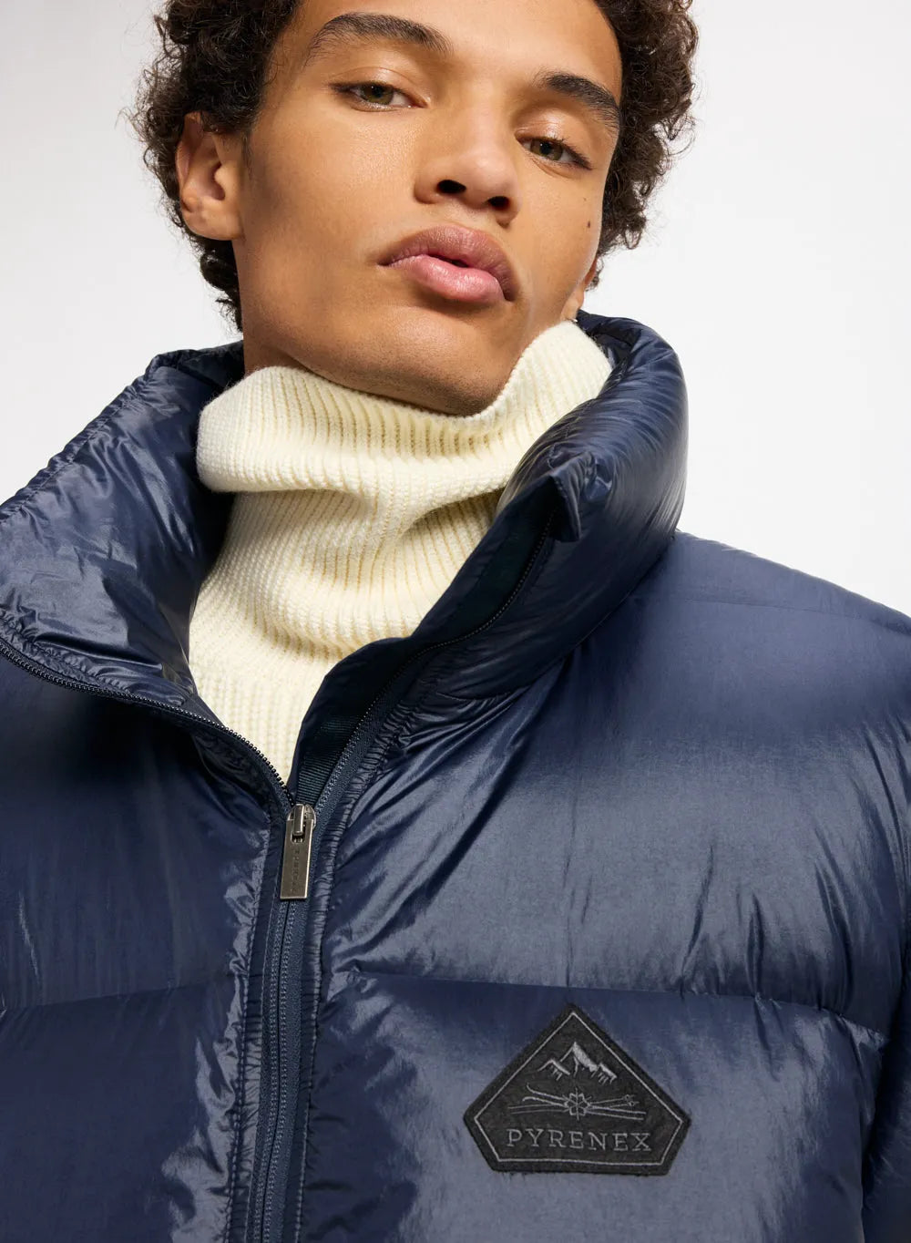 Pyrenex Arbatan navy blue sleeveless down jacket made in Saint-Sever