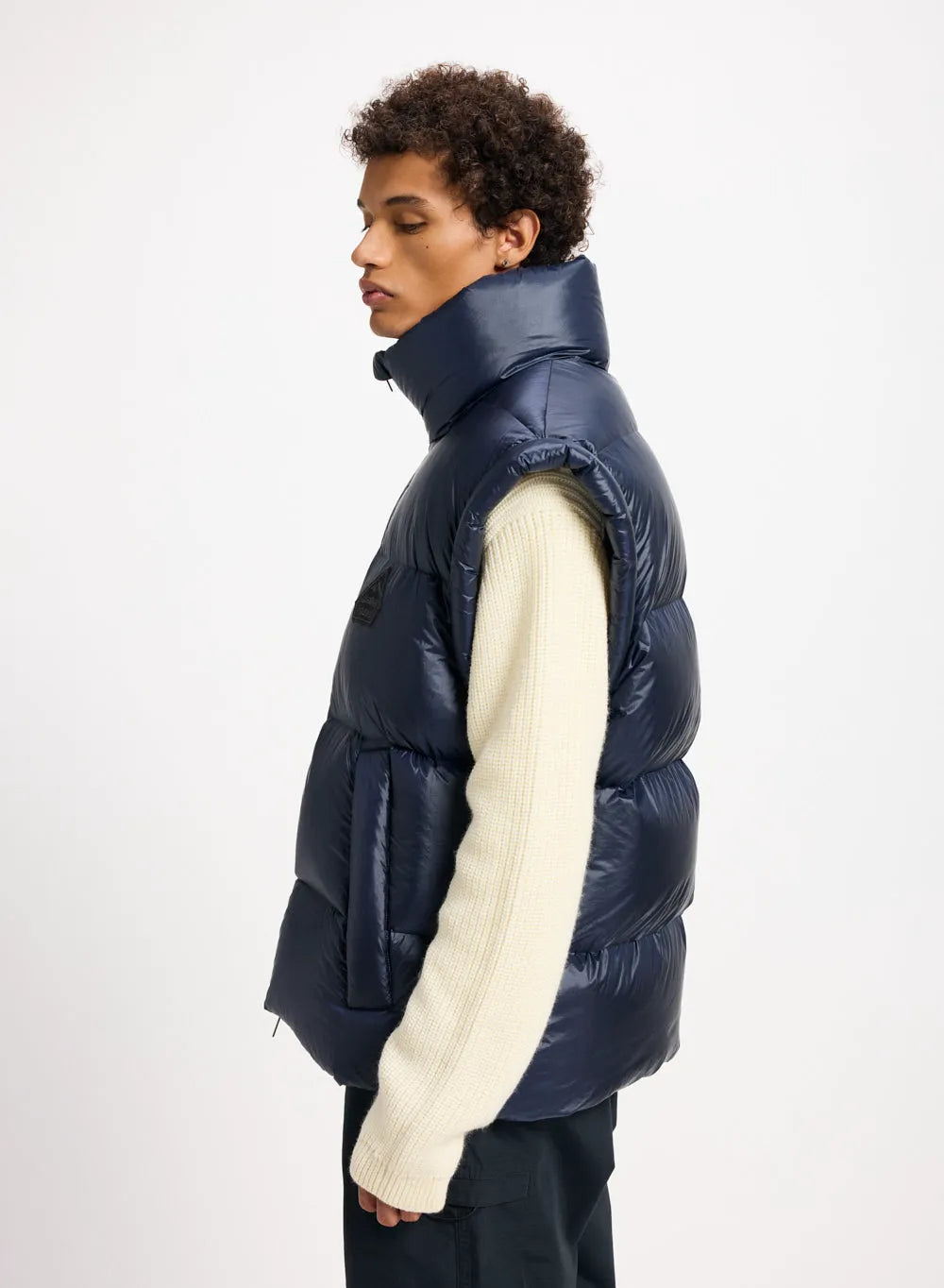 Pyrenex Arbatan navy blue sleeveless down jacket made in Saint-Sever