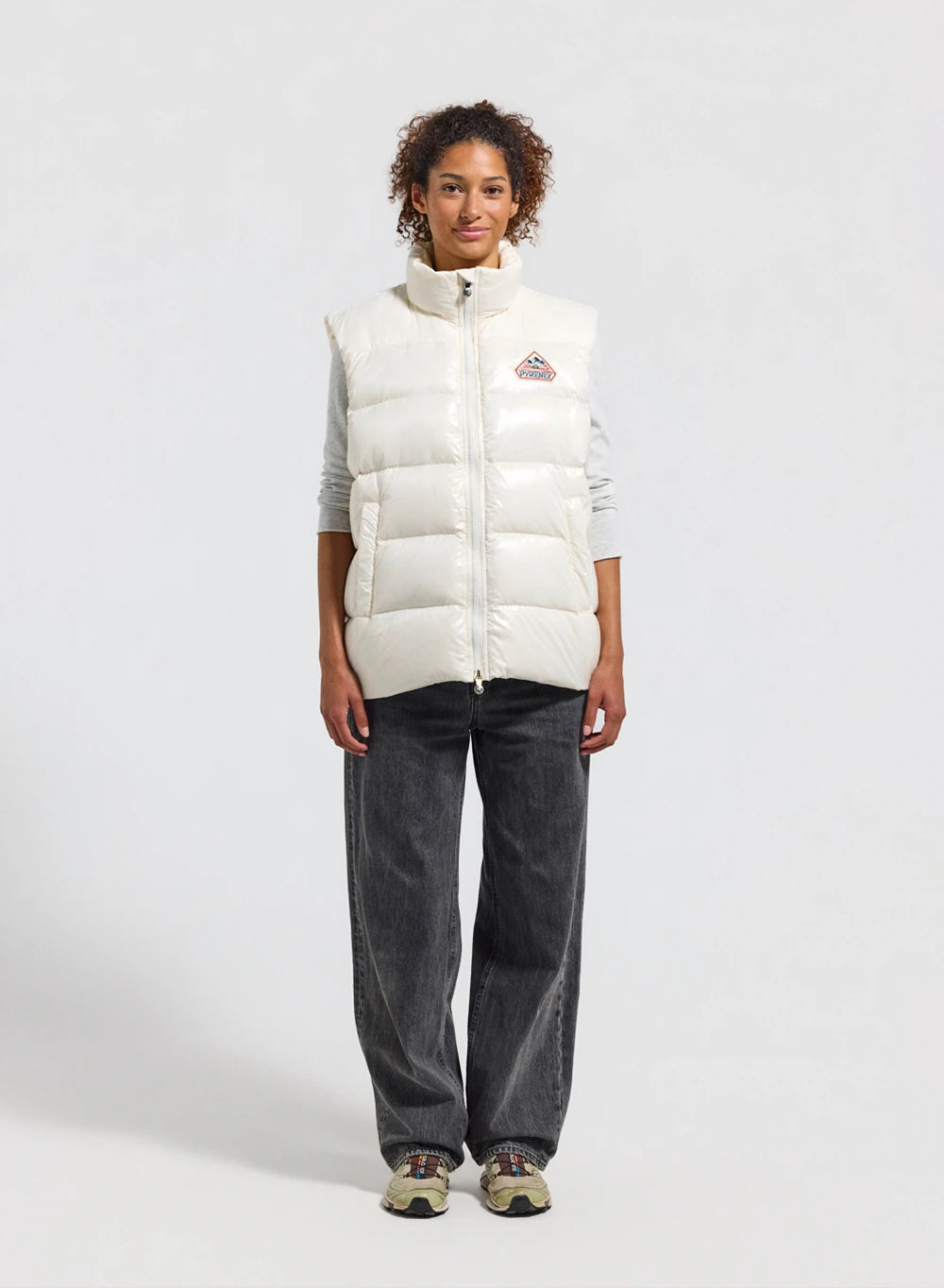 Pyrenex John white unisex sleeveless down jacket