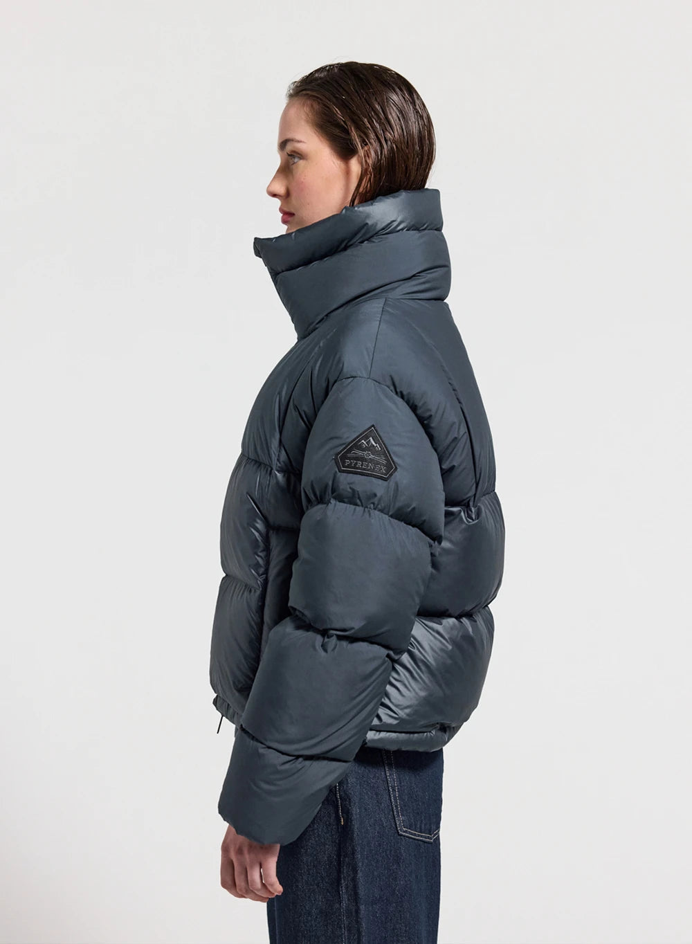 Pyrenex Cezy short women's down jacket made in Saint Sever in dark blue