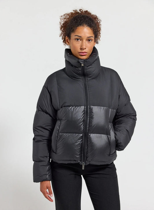 Short Pyrenex women's down jacket Cezy made in Saint Sever in black