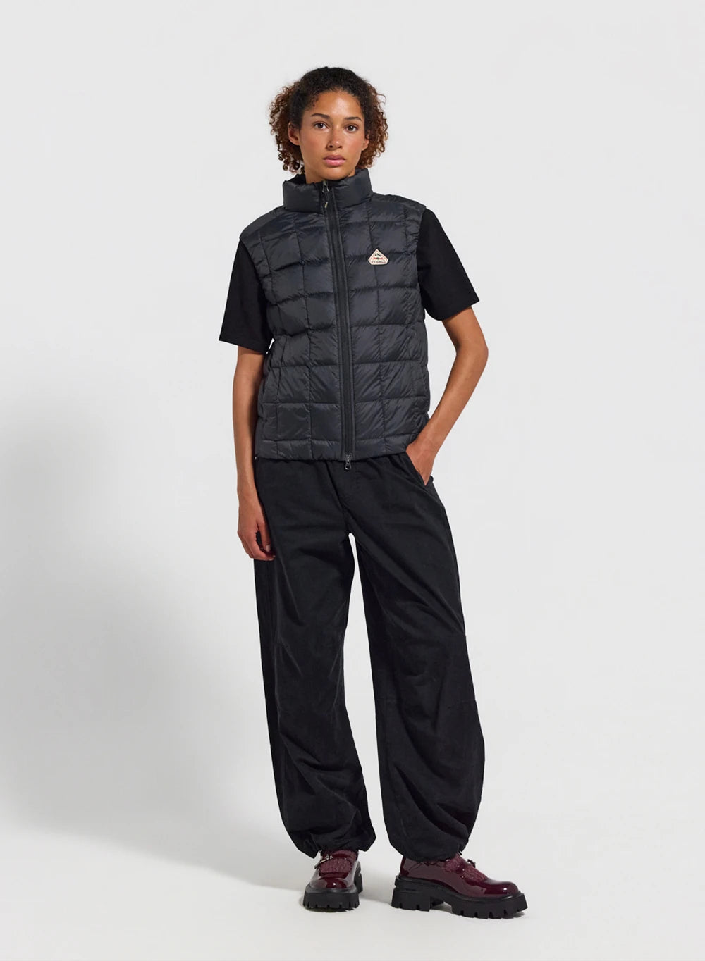 Pyrenex Sunray ultra-lightweight sleeveless women's down jacket in black