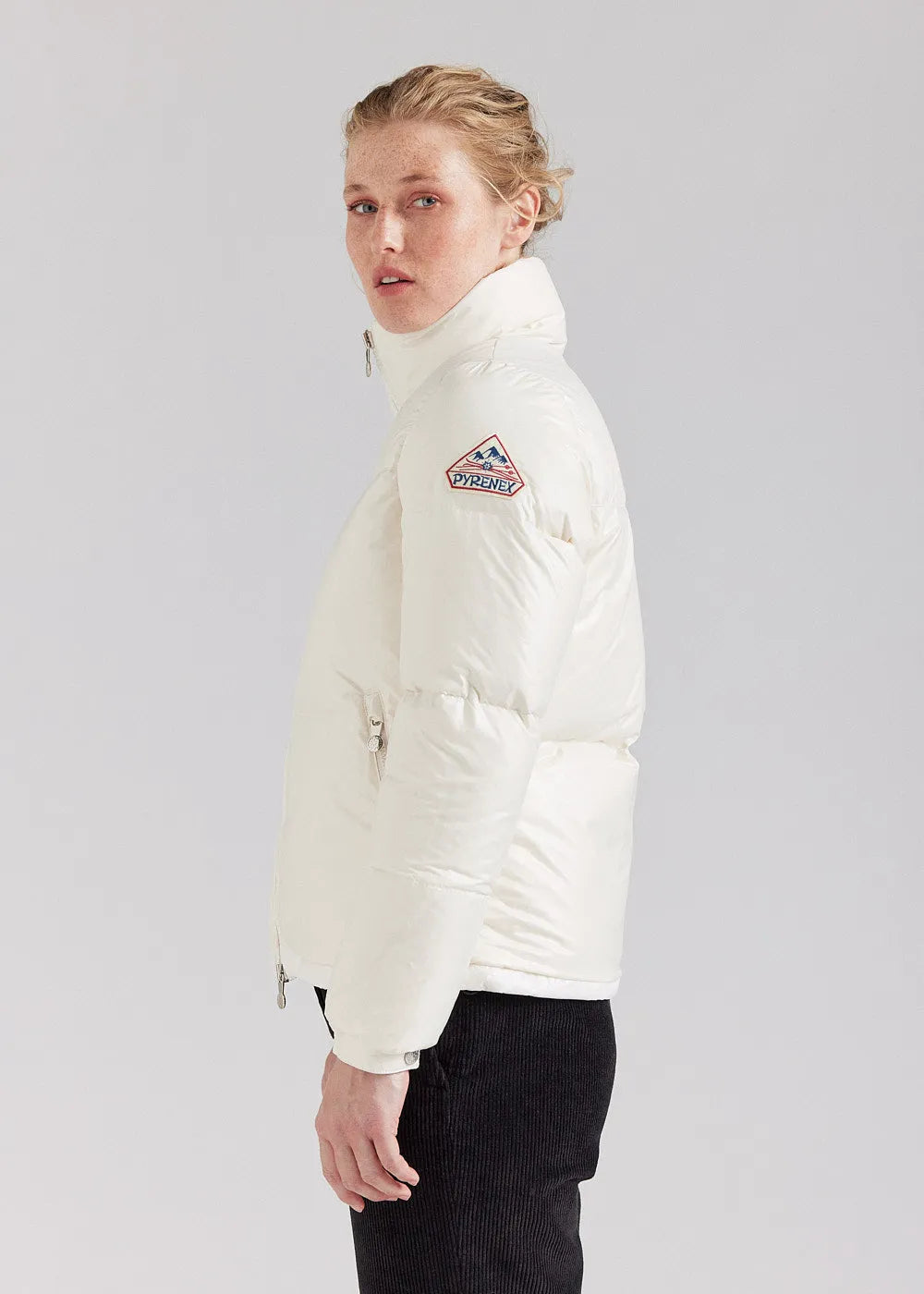 Short glossy down jacket for women Pyrenex Goldin Chalk