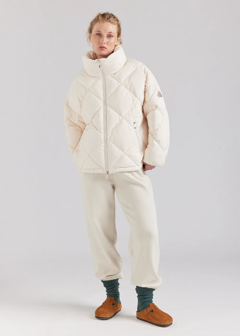 Pyrenex Adele oversize women's down jacket with wraparound collar Chalk