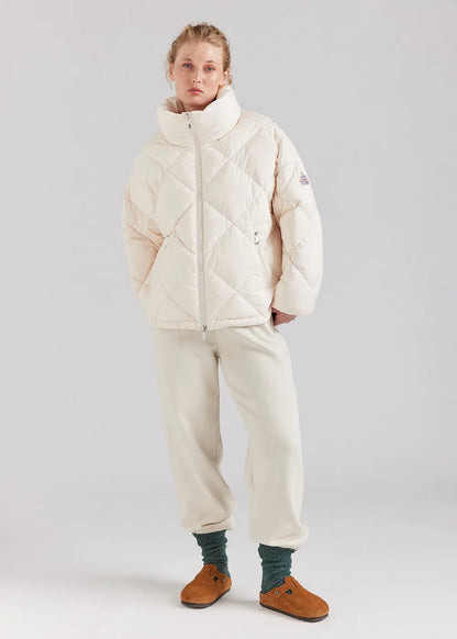 Pyrenex Adele oversize women's down jacket with wraparound collar Chalk