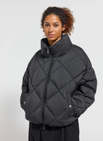 Pyrenex Adele women's oversize down jacket with wraparound collar in black
