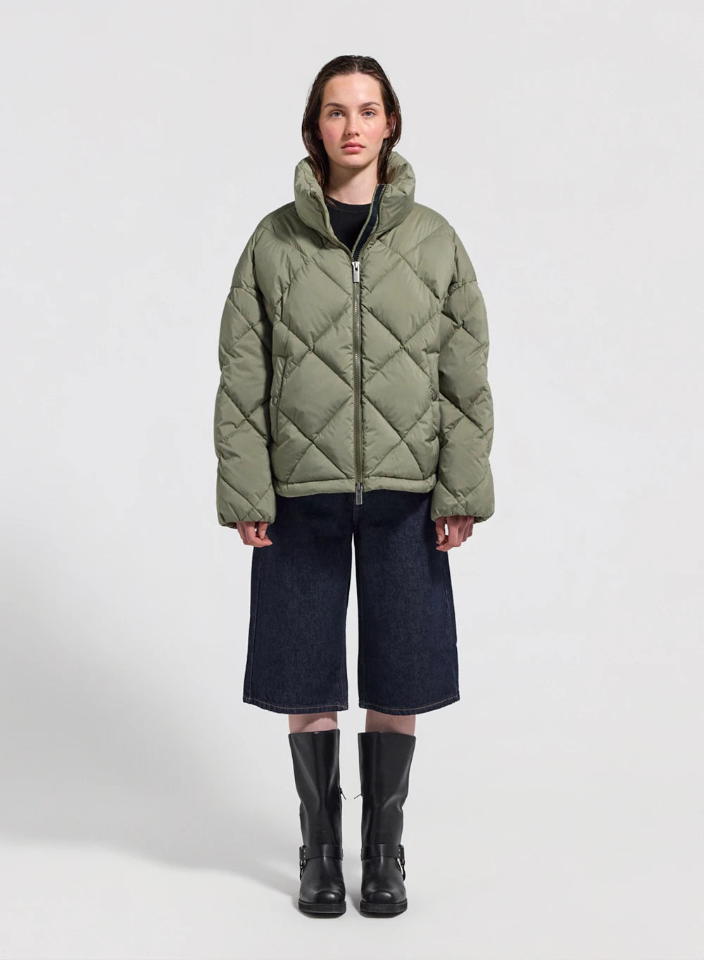 Women's oversized down jacket Pyrenex Adele with wraparound collar light khaki