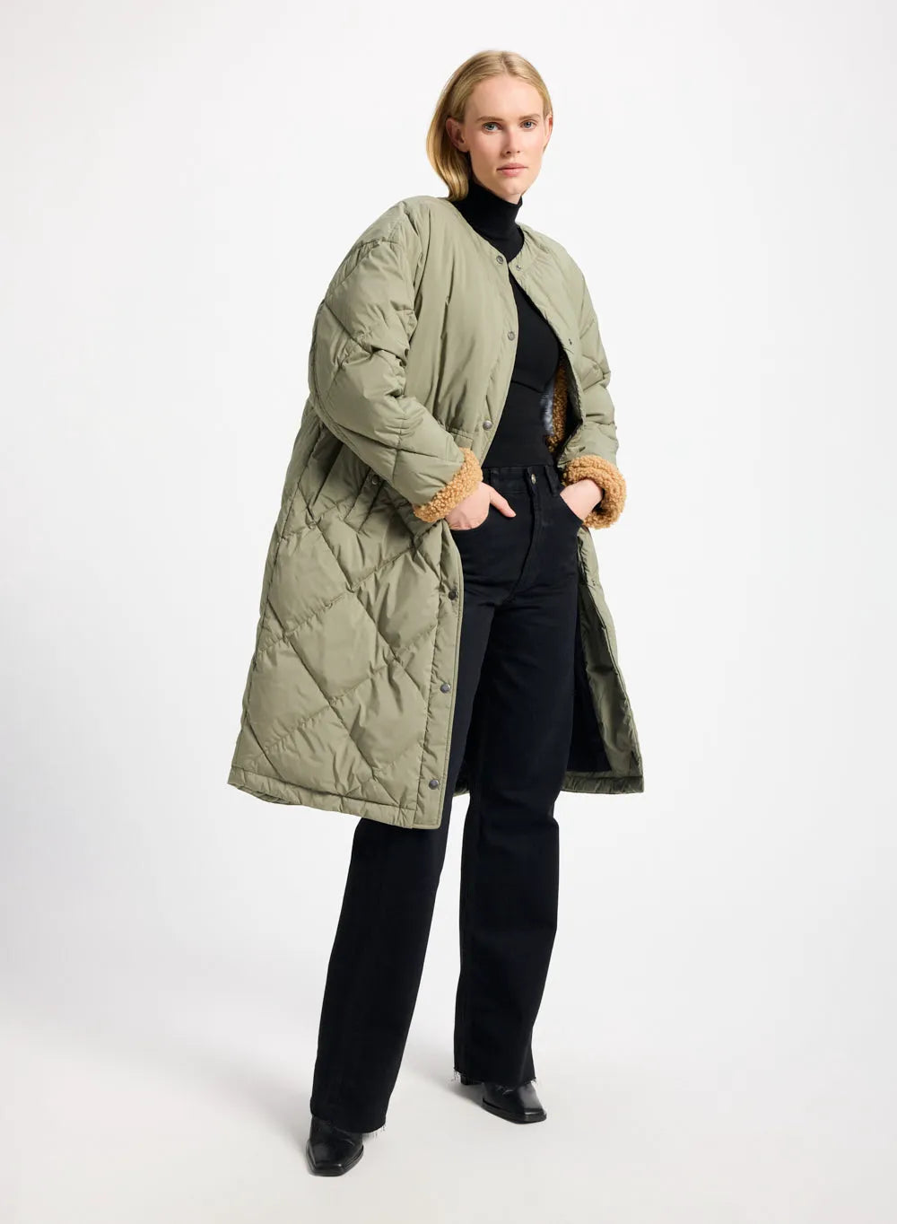 Pyrenex Blossom long down jacket for women in khaki