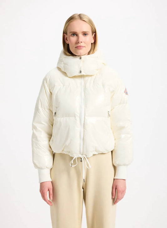 Short hooded down jacket for women Pyrenex Altic white