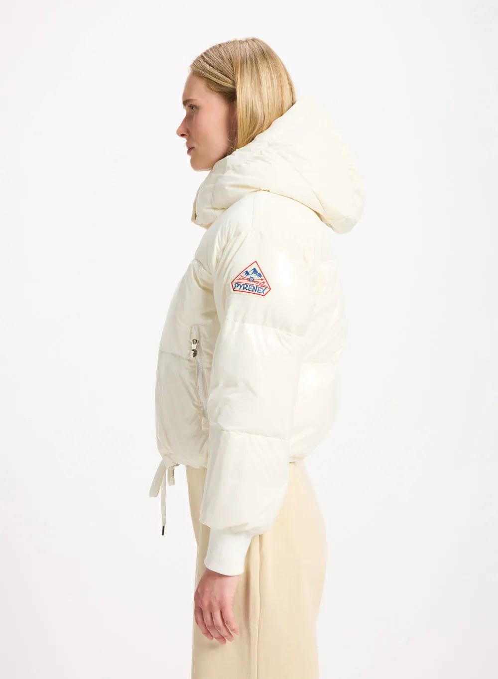 Short hooded down jacket for women Pyrenex Altic white