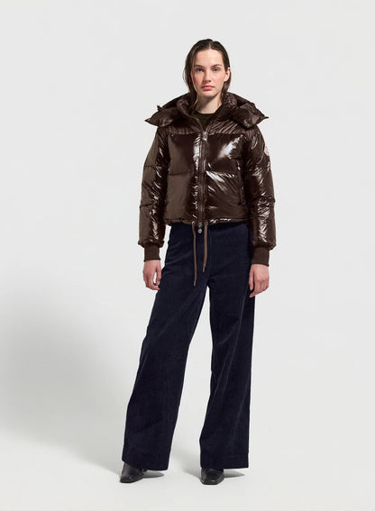 Short hooded women's down jacket Altic dark brown