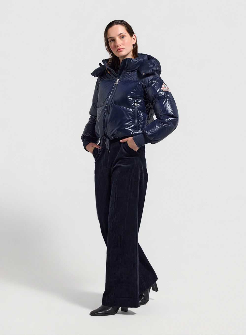 Short hooded women's down jacket Pyrenex Altic navy blue