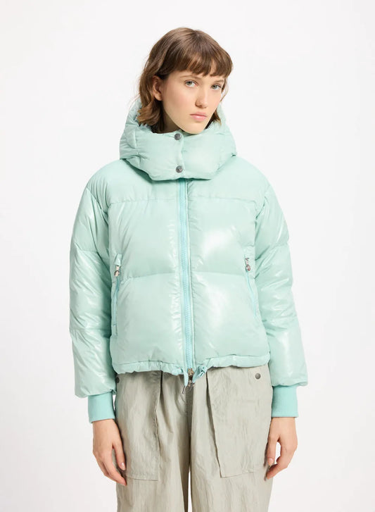 Pyrenex Altic short hooded women's down jacket water green