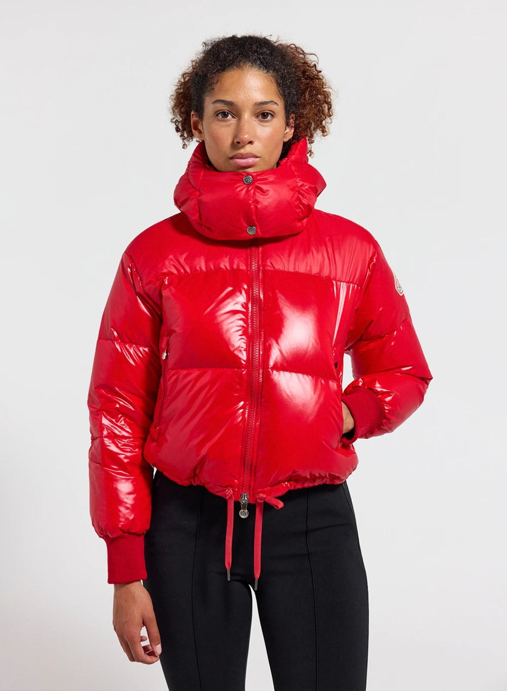 Short hooded women's down jacket Pyrenex Altic red