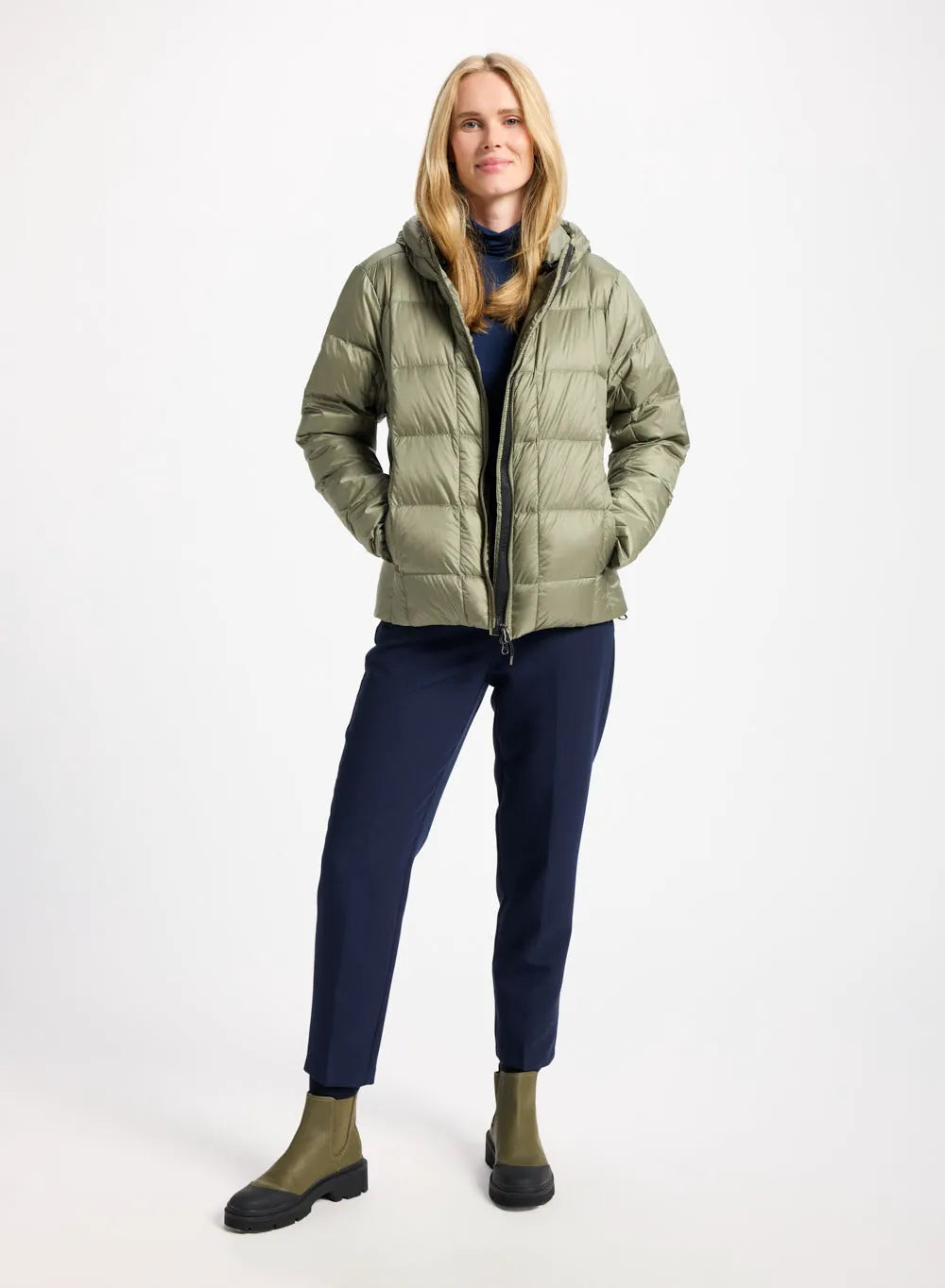 Pyrenex Bassia lightweight hooded women's down jacket khaki