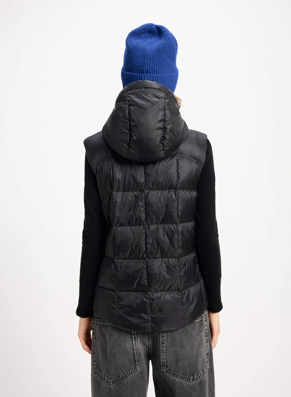 Lightweight sleeveless down jacket for women Bassia black