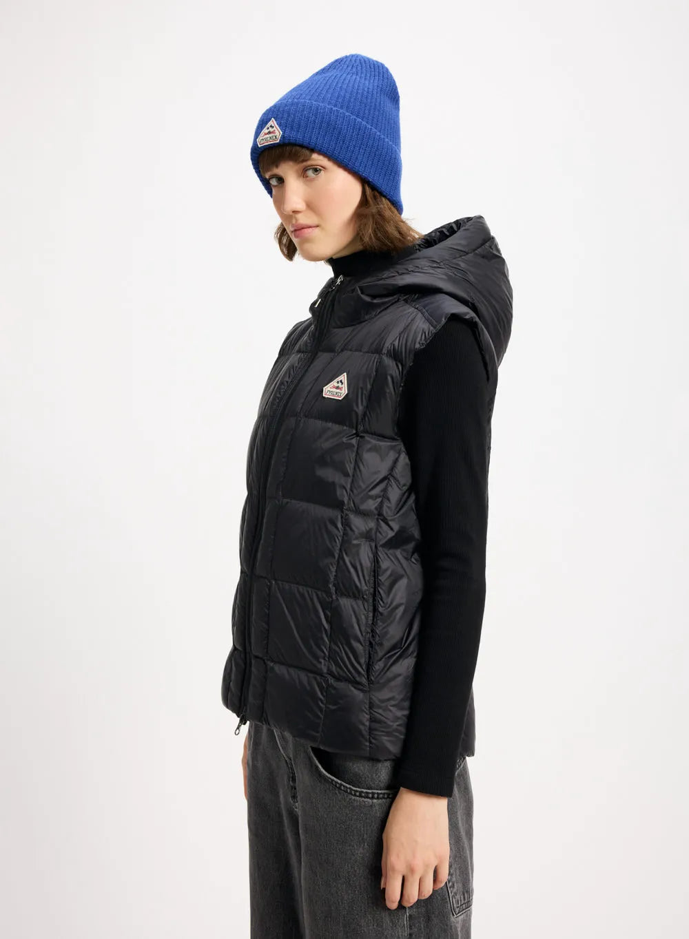 Lightweight sleeveless down jacket for women Bassia black
