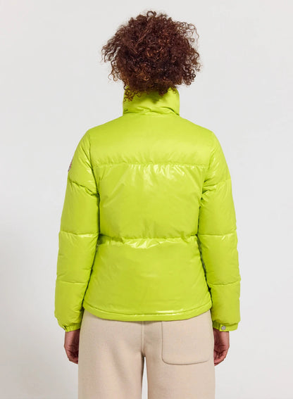 Short, shiny women's down jacket Pyrenex Goldin lemon yellow