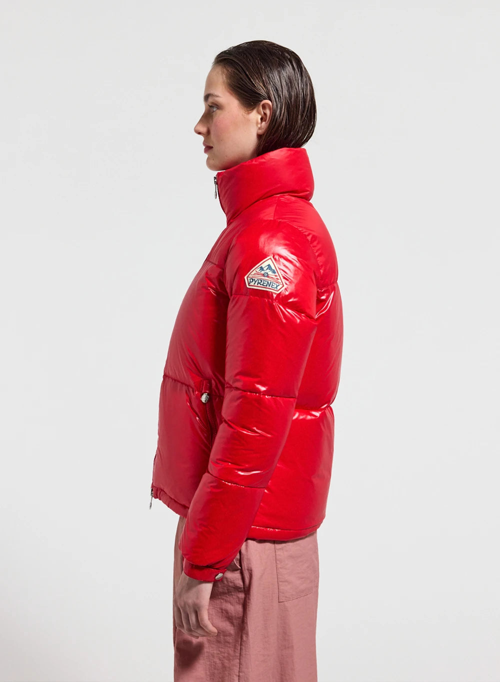 Short shiny women's down jacket Pyrenex Goldin red
