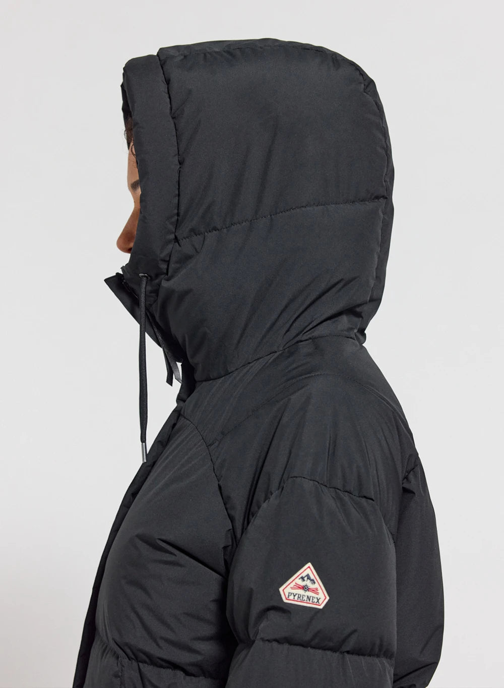 Women's Pyrenex Harmonie hooded down jacket with enveloping hood in black