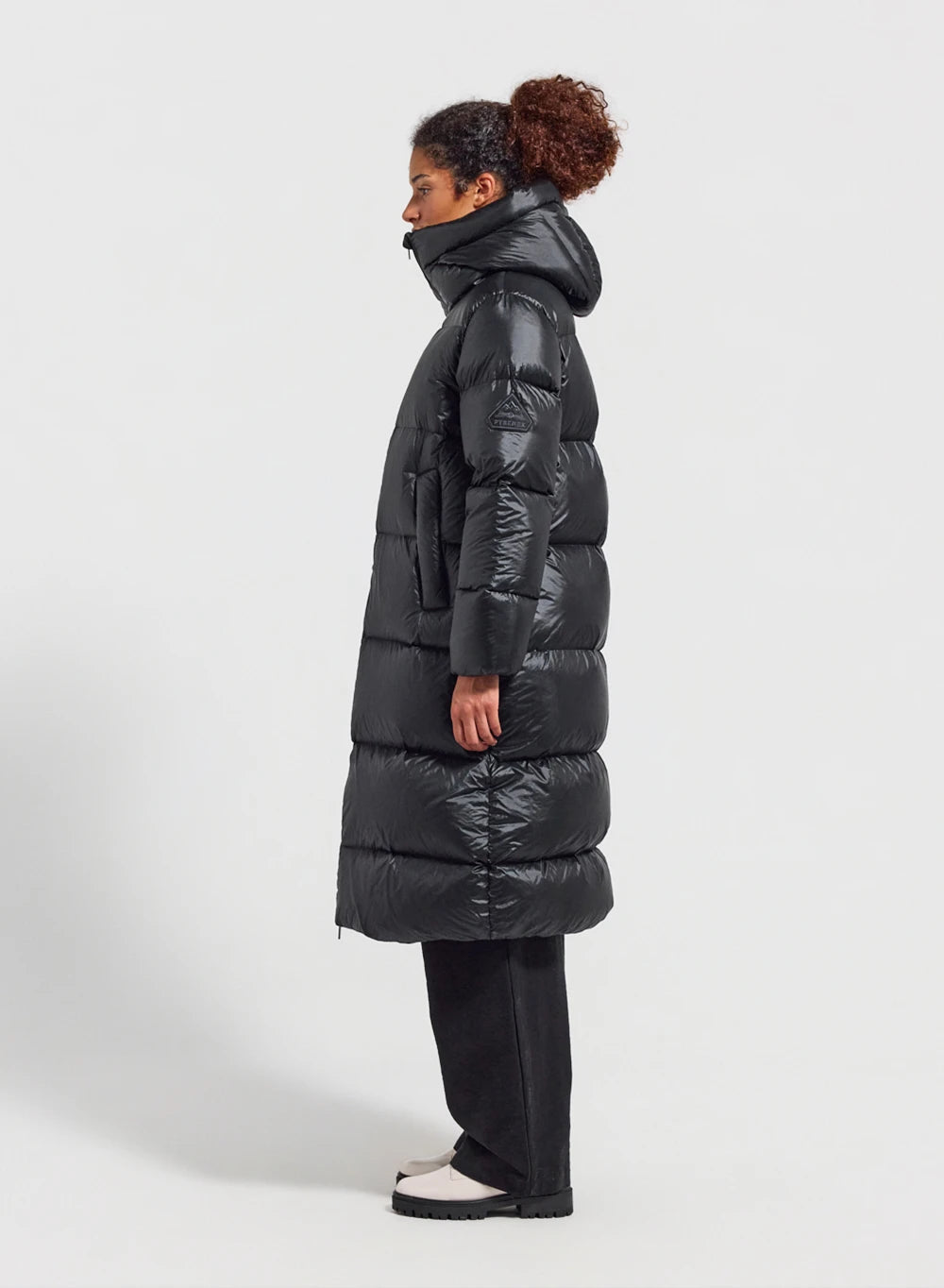 Pyrenex Oriela long down jacket made in Saint-Sever, black