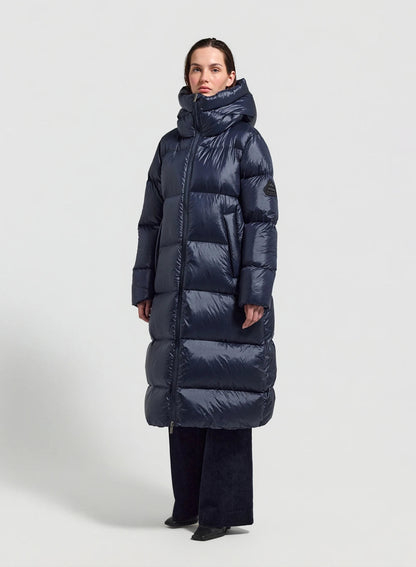 Pyrenex Oriela long down jacket made in Saint-Sever navy blue