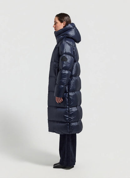 Pyrenex Oriela long down jacket made in Saint-Sever navy blue