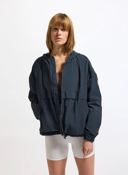 Short women's windbreaker in recycled fabric Pyrenex Yoko Deep Ink