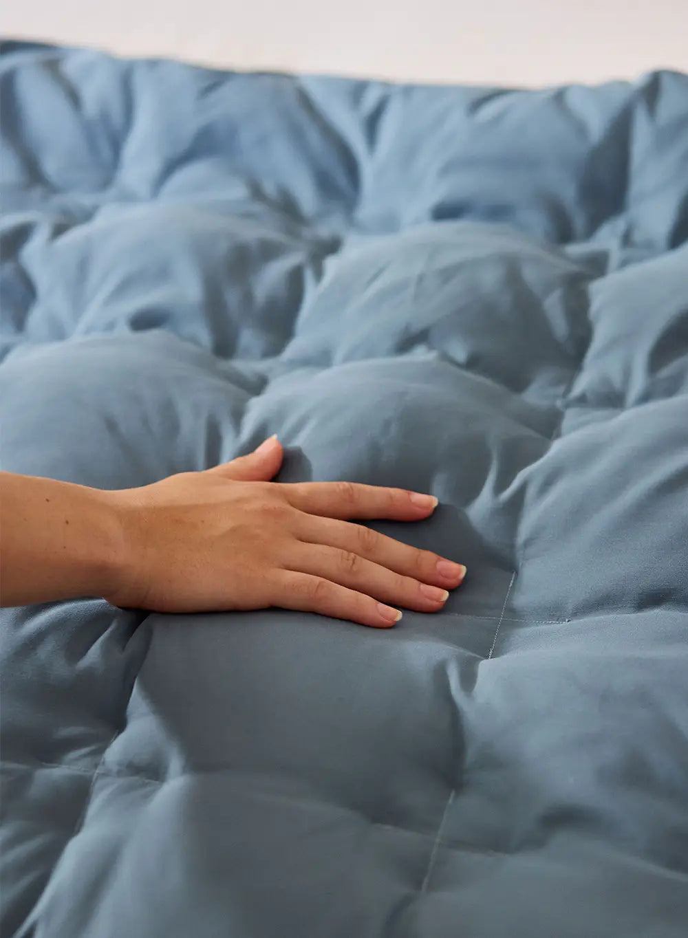 Caresse Night Grey Blanket