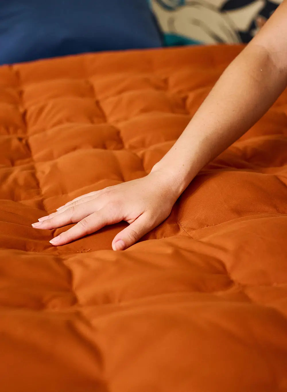 Caresse Rust Throw