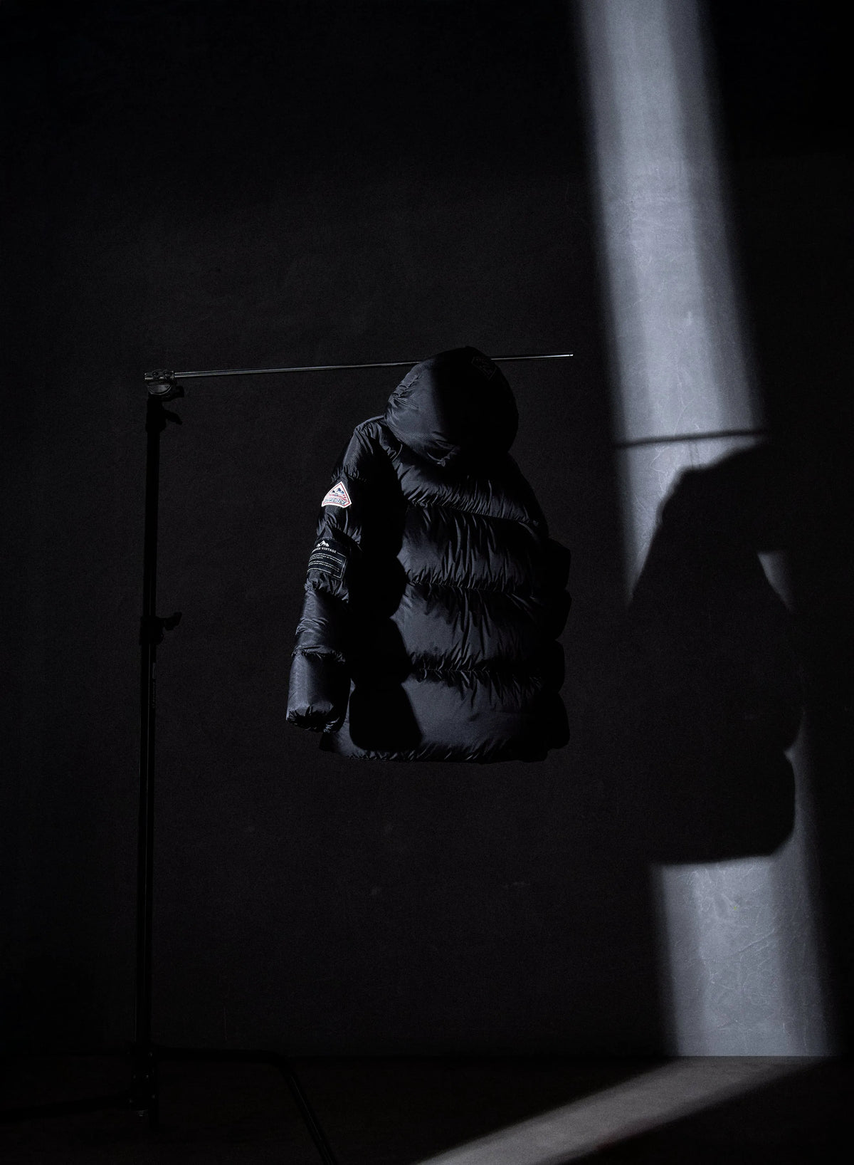 Unisex Shift Hooded Ripstop Pyrenex x Wildside black down jacket