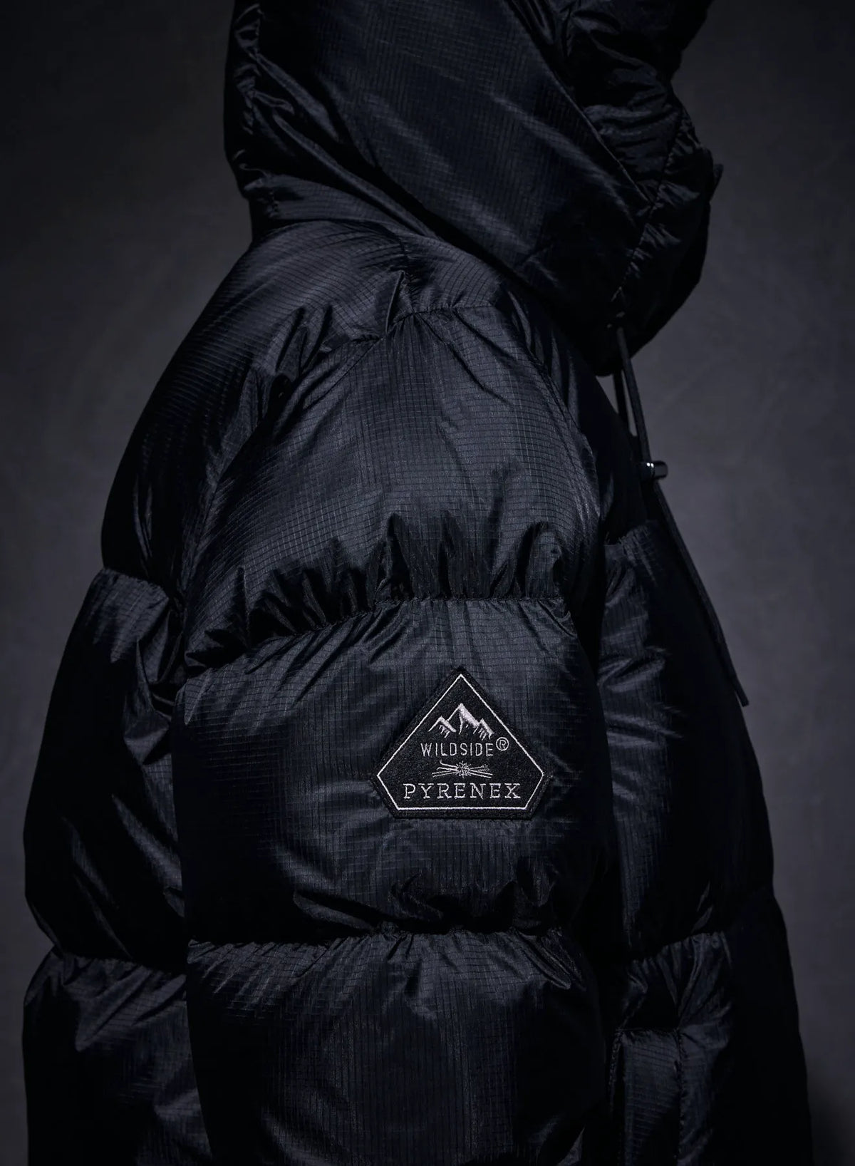 Unisex Shift Hooded Ripstop Pyrenex x Wildside black down jacket