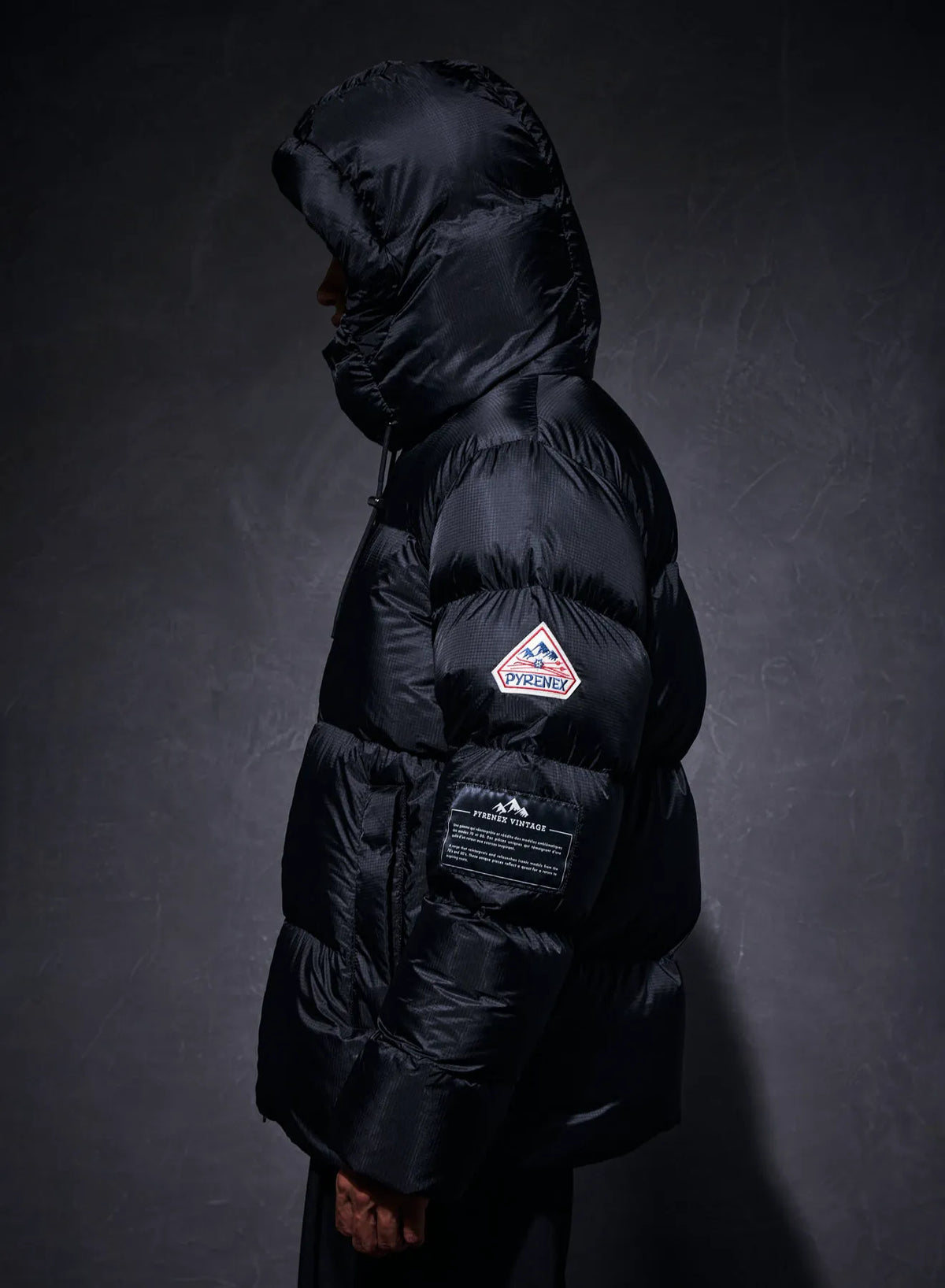 Unisex Shift Hooded Ripstop Pyrenex x Wildside black down jacket