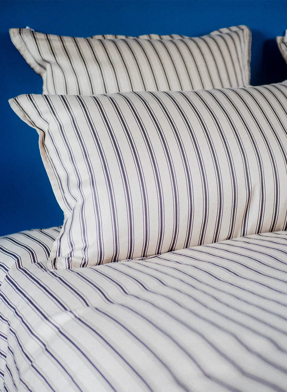 Pillowcases x2 with brown and ecru stripes in cotton and TENCEL™ Lyocell