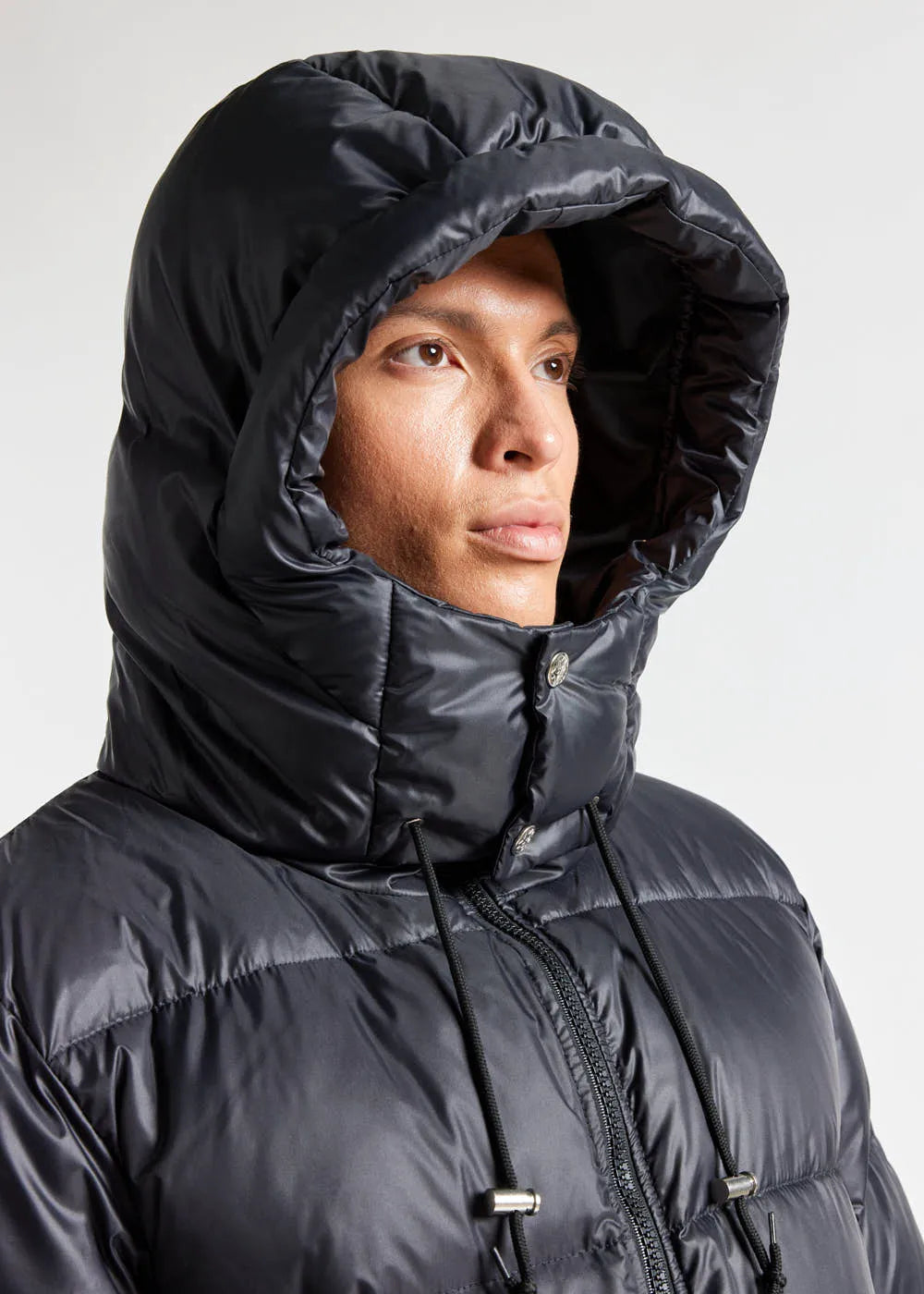 Hooded down jacket for men Pyrenex Evolve Black