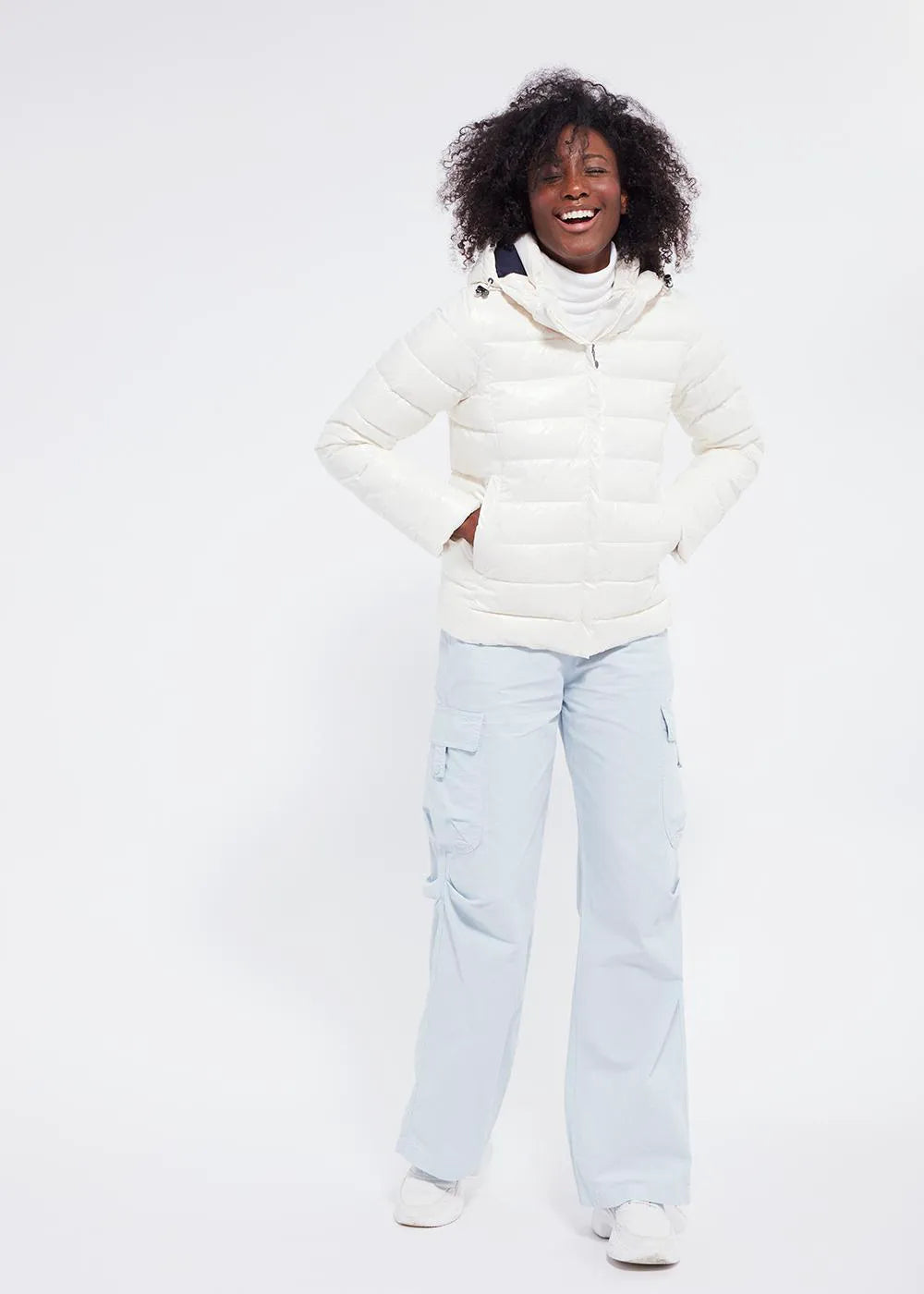Pyrenex Spoutnic Milk women's shiny down jacket