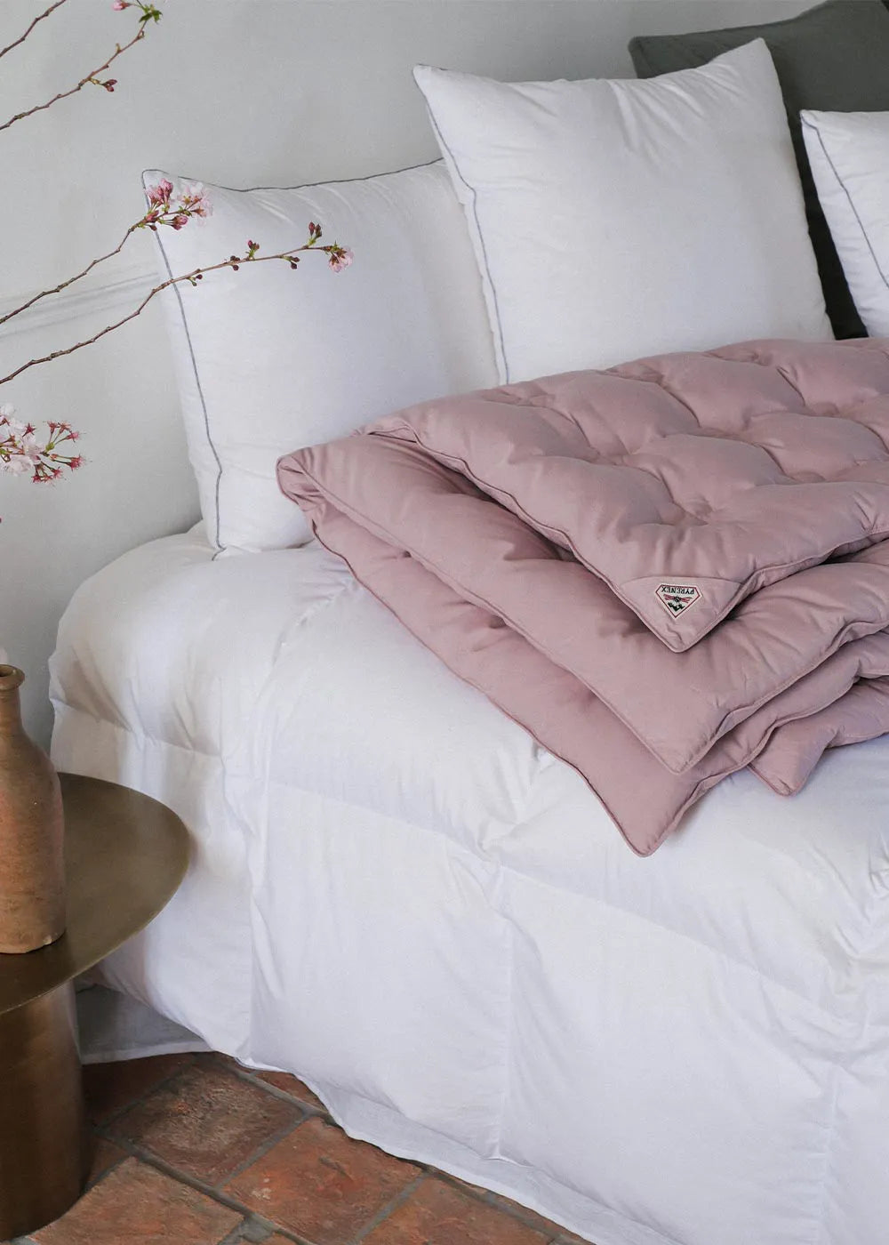 Caresse Rosewood blanket