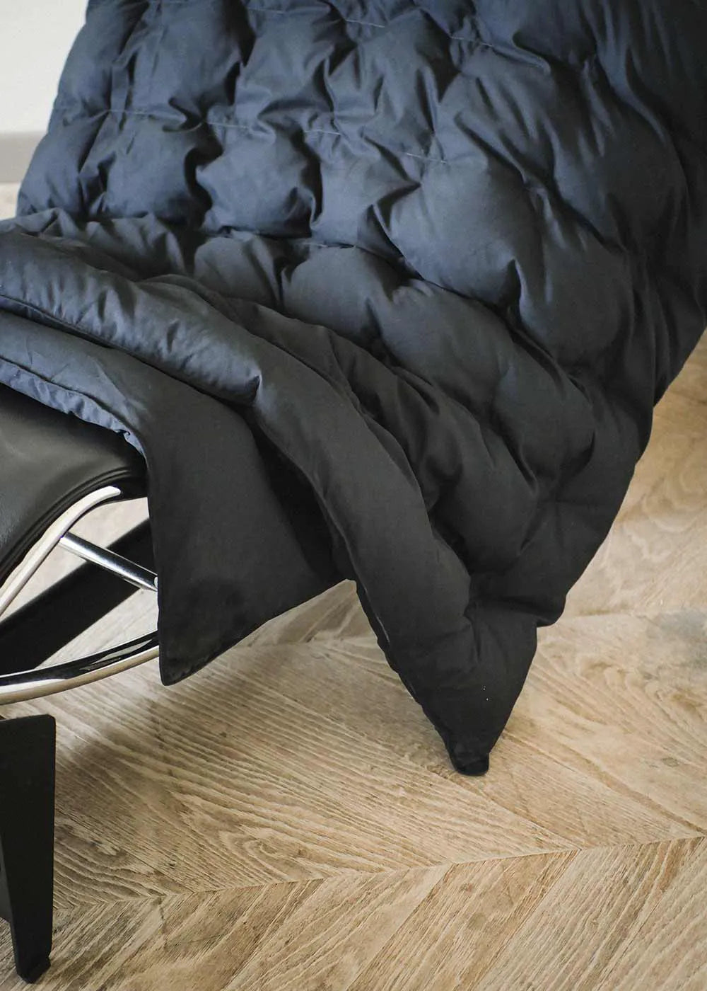 Caresse Carbon Blanket