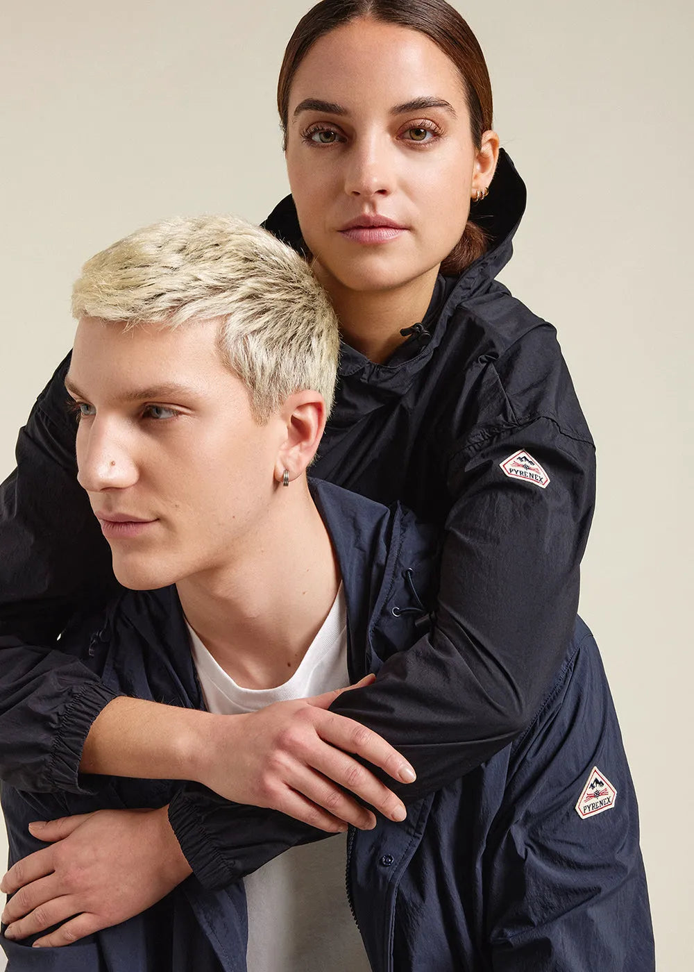 Ridge Black unisex hooded windbreaker