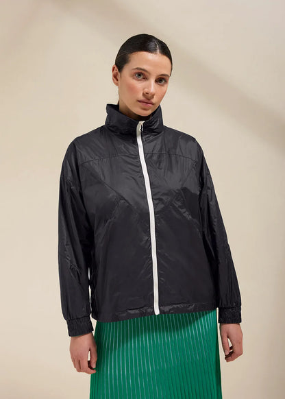 Erine Black Women's Windbreaker