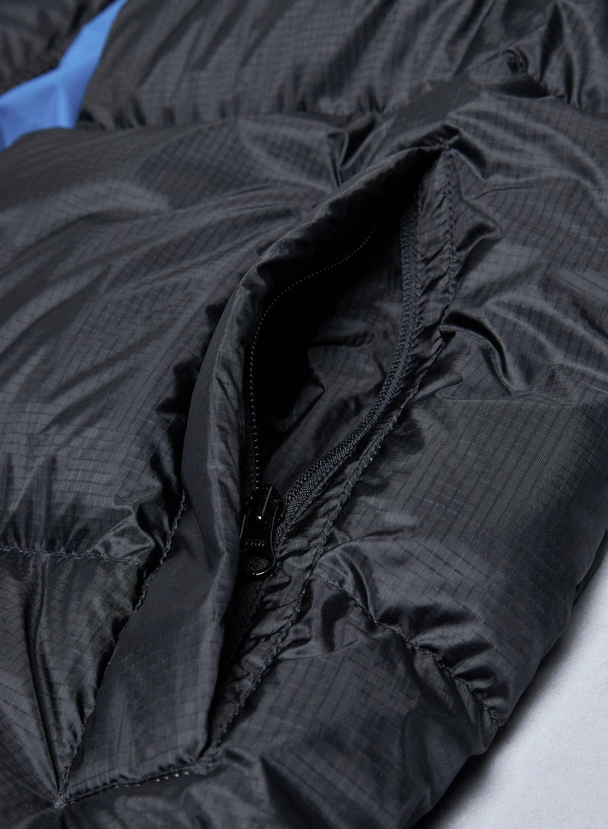 Unisex Shift Hooded Ripstop Pyrenex x Wildside black down jacket